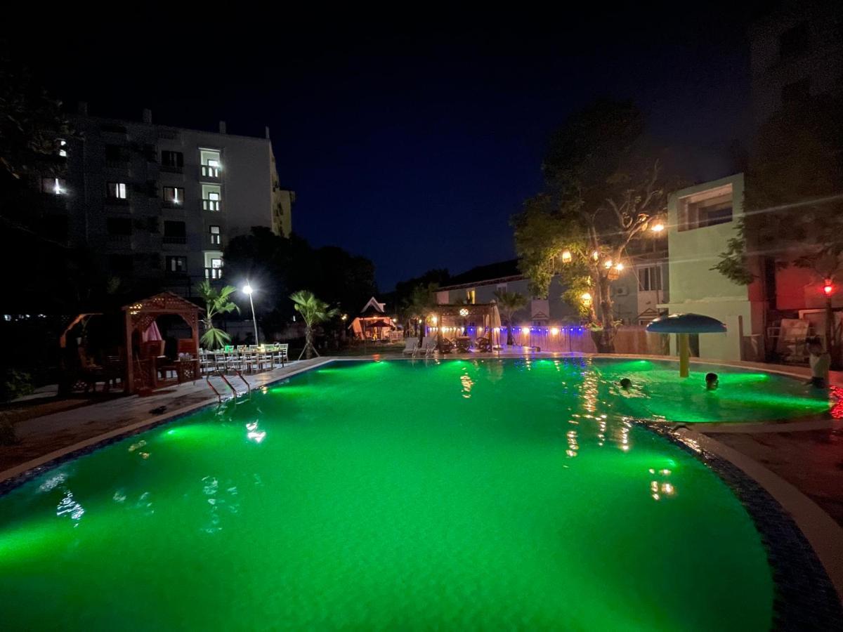 Minh Chau Beach Resort กว่างนิงห์ ภายนอก รูปภาพ