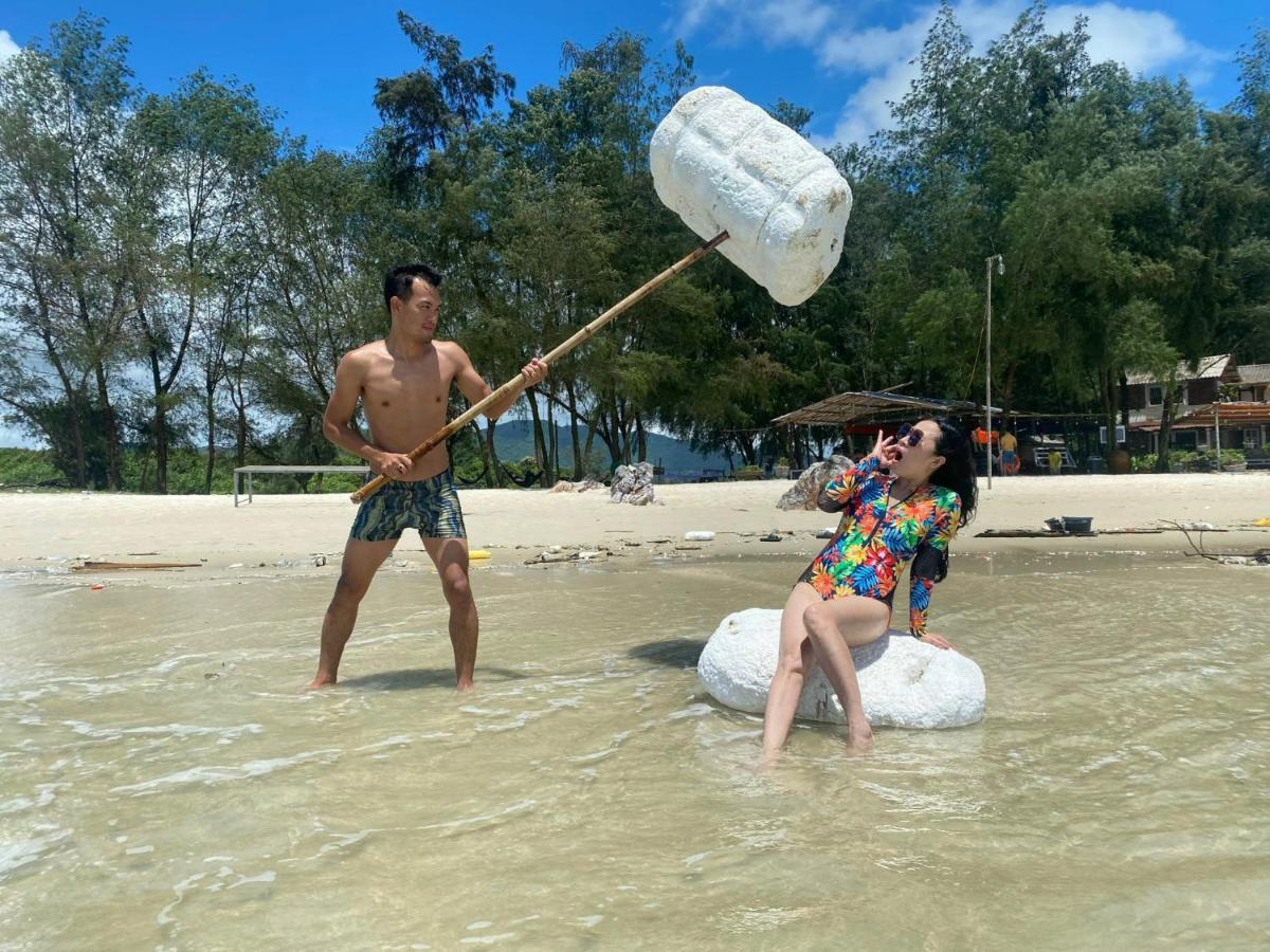Minh Chau Beach Resort กว่างนิงห์ ภายนอก รูปภาพ