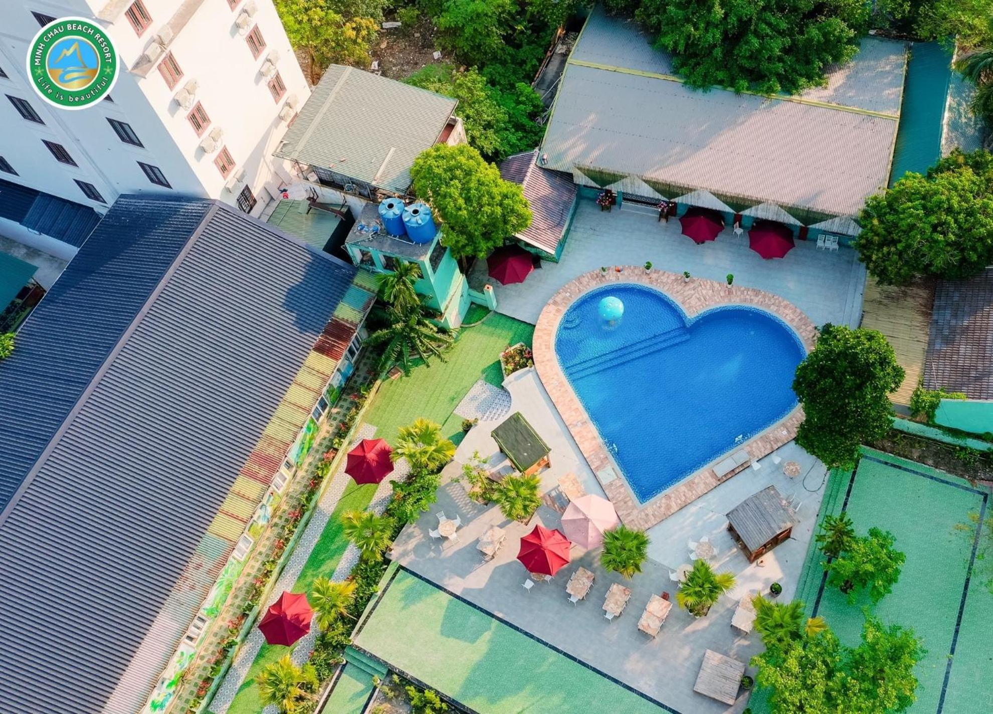 Minh Chau Beach Resort กว่างนิงห์ ภายนอก รูปภาพ
